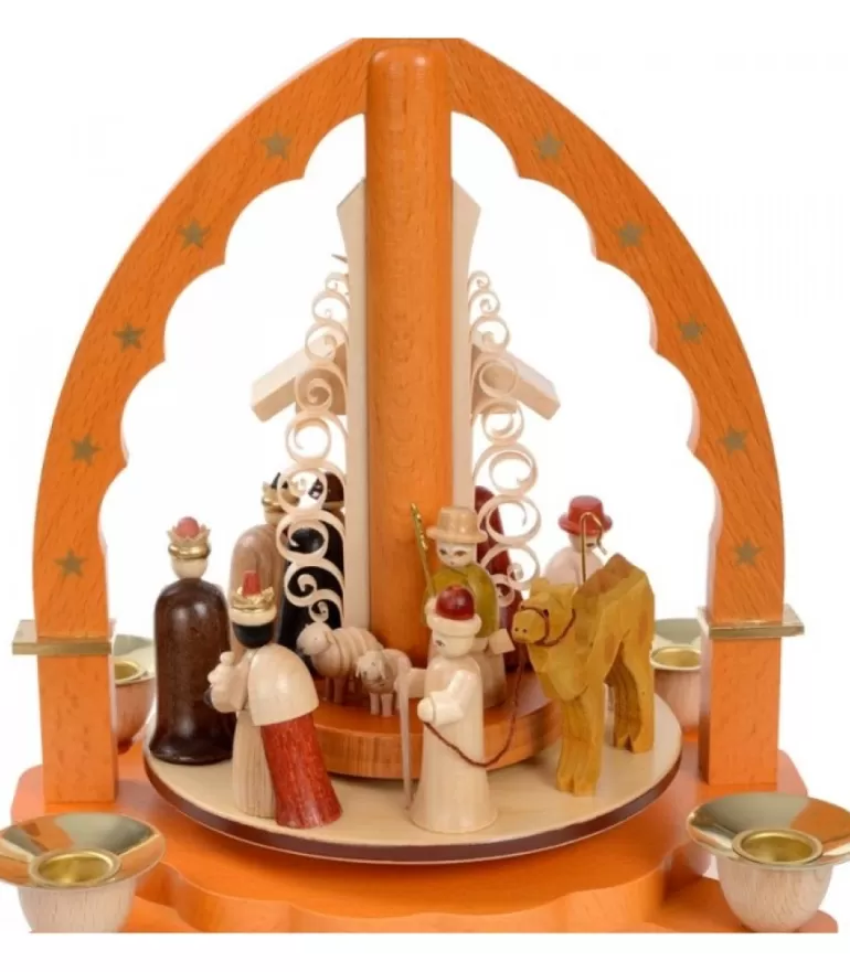 Best Pyramide De Noël Allemande Avec Une Arche Couleur Ocre Pyramides De Noël Allemandes